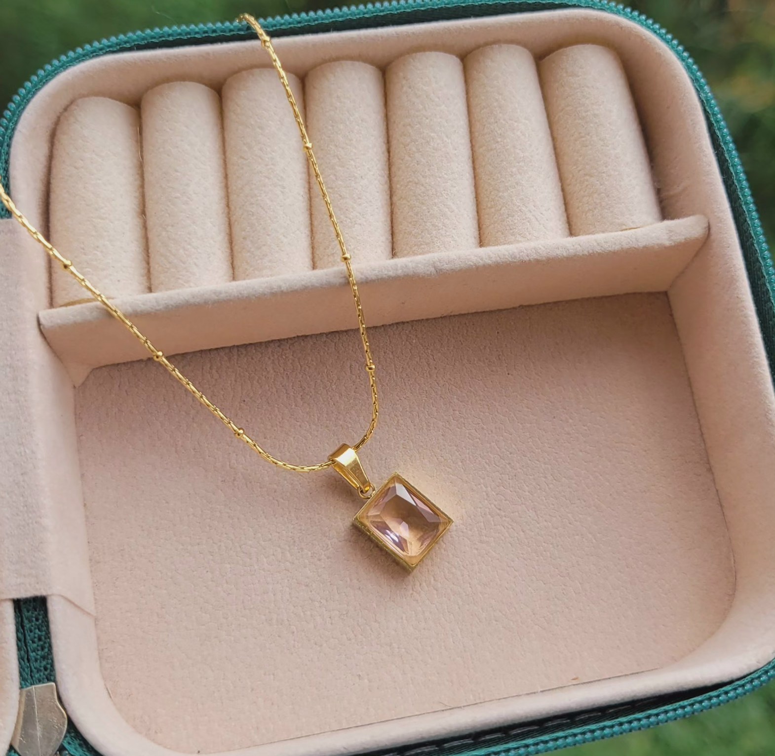 Megan necklace  image