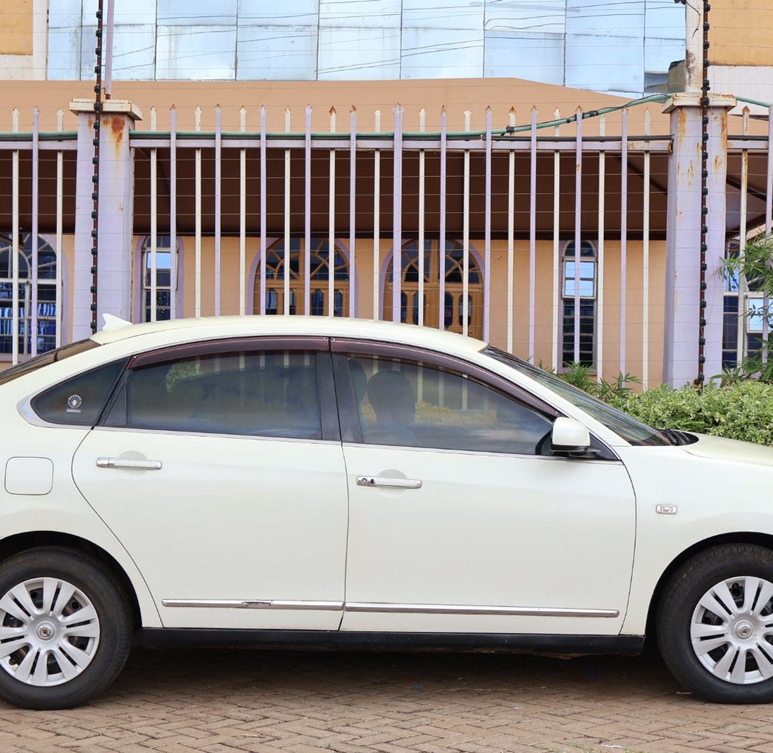  Nissan Bluebird KCR, YOM 2012 Model,  Automatic, Rating 2000cc image