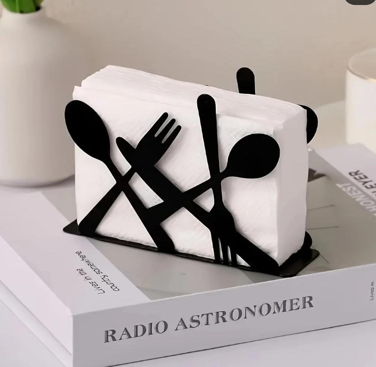 Metallic Serviette holder image