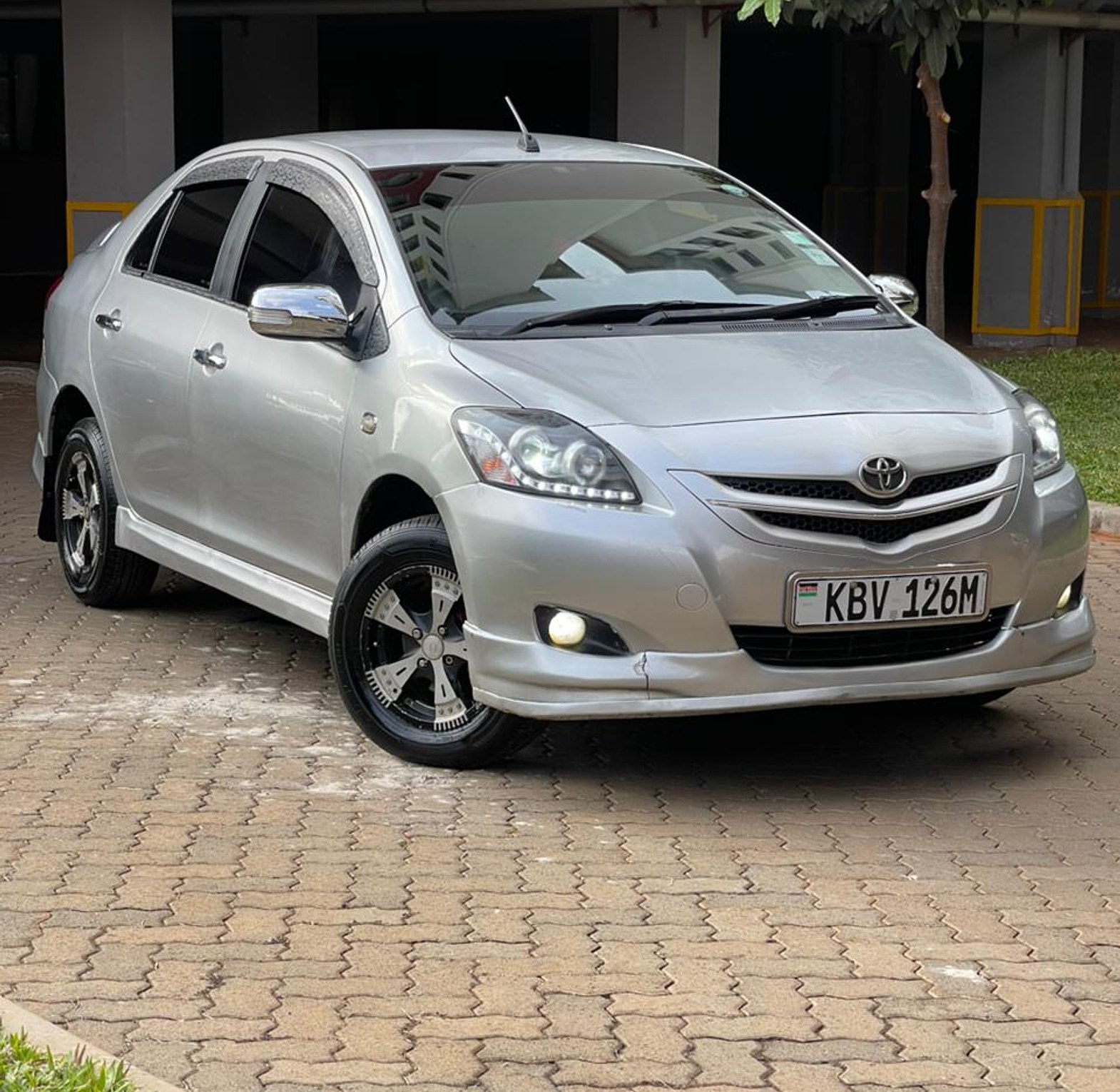 TOYOTA  BELTA, Rating 1300cc  2007 model 1st Owner Since Importation Brand New Tyres Aftermarket Xenon Headlights Android Music System, Front Camera & Reverse Camera image