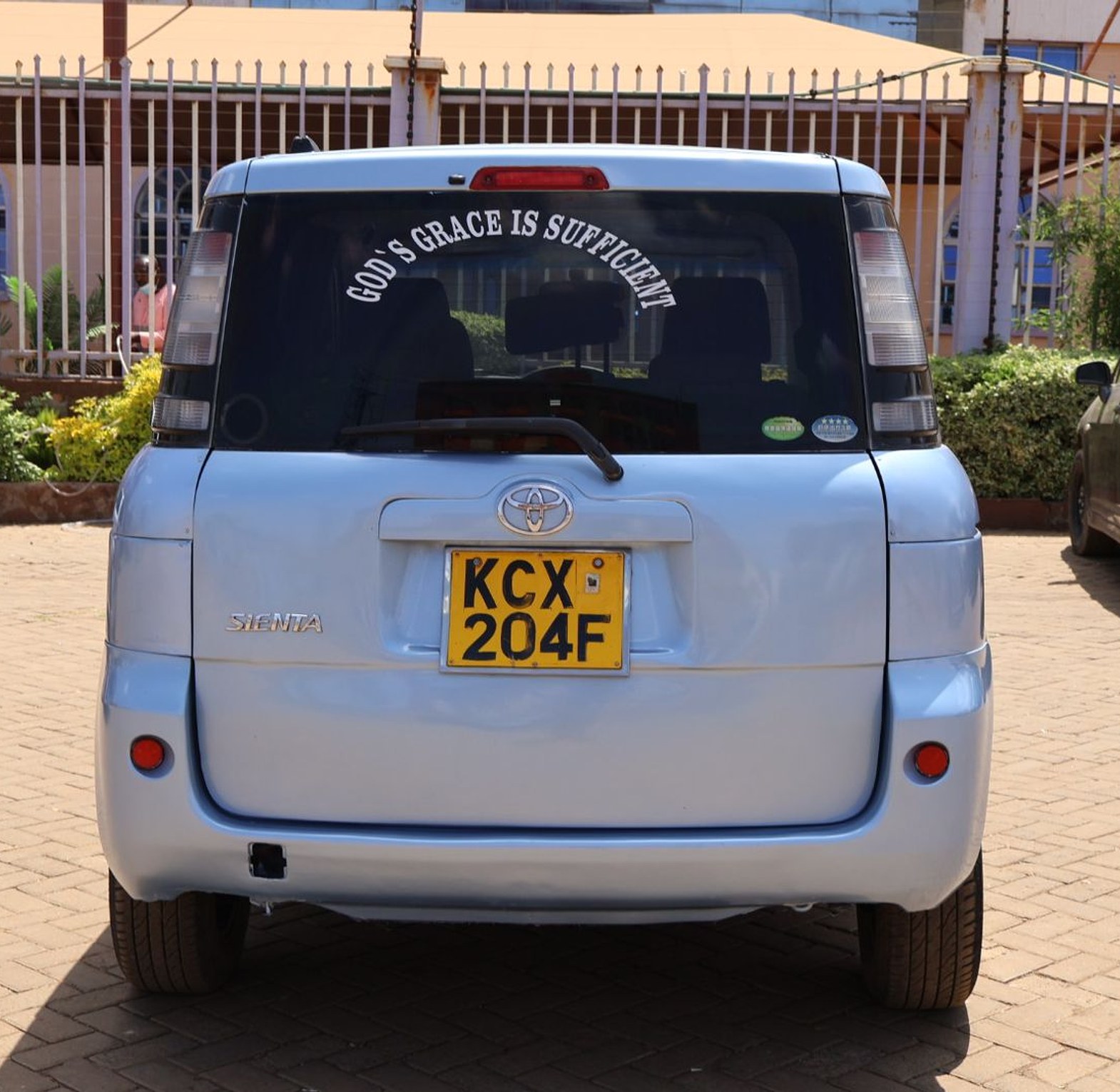 Toyota Sienta KCX, YOM 2012 Model,  Automatic, Rating 1500cc 7 Seater image