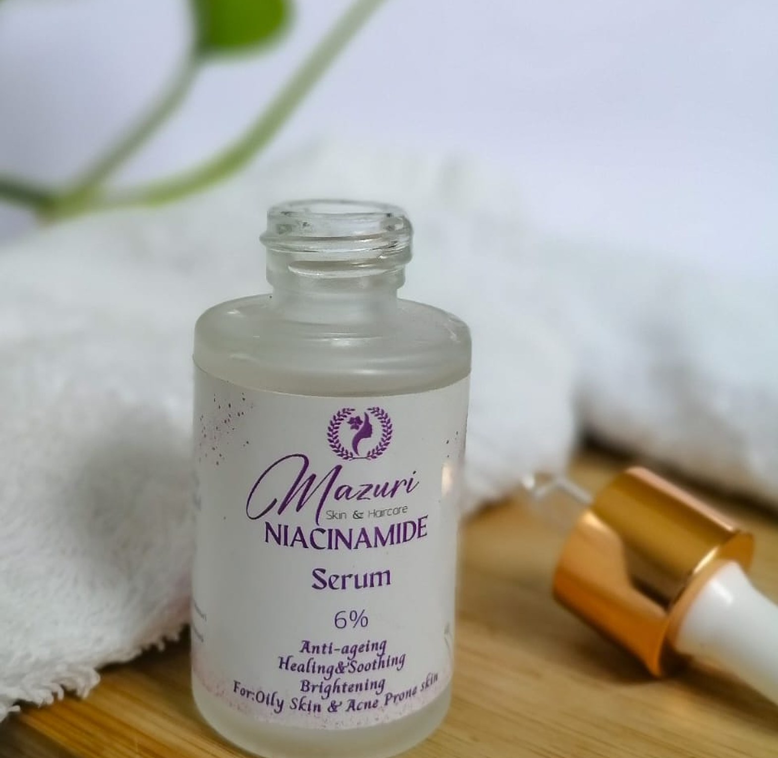Niacinamide(with Hyaluronic) Serum image