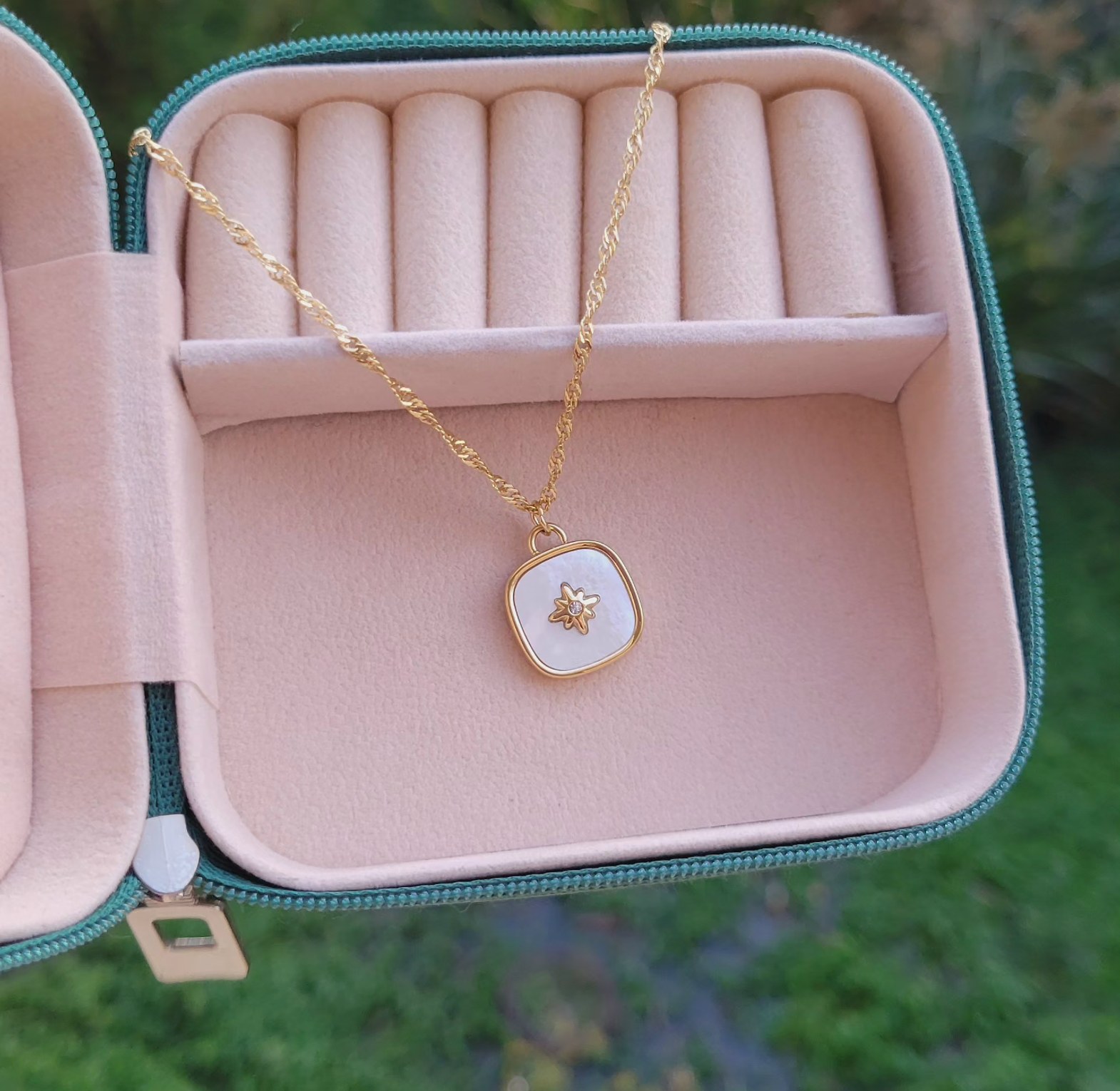 Square white necklace  image