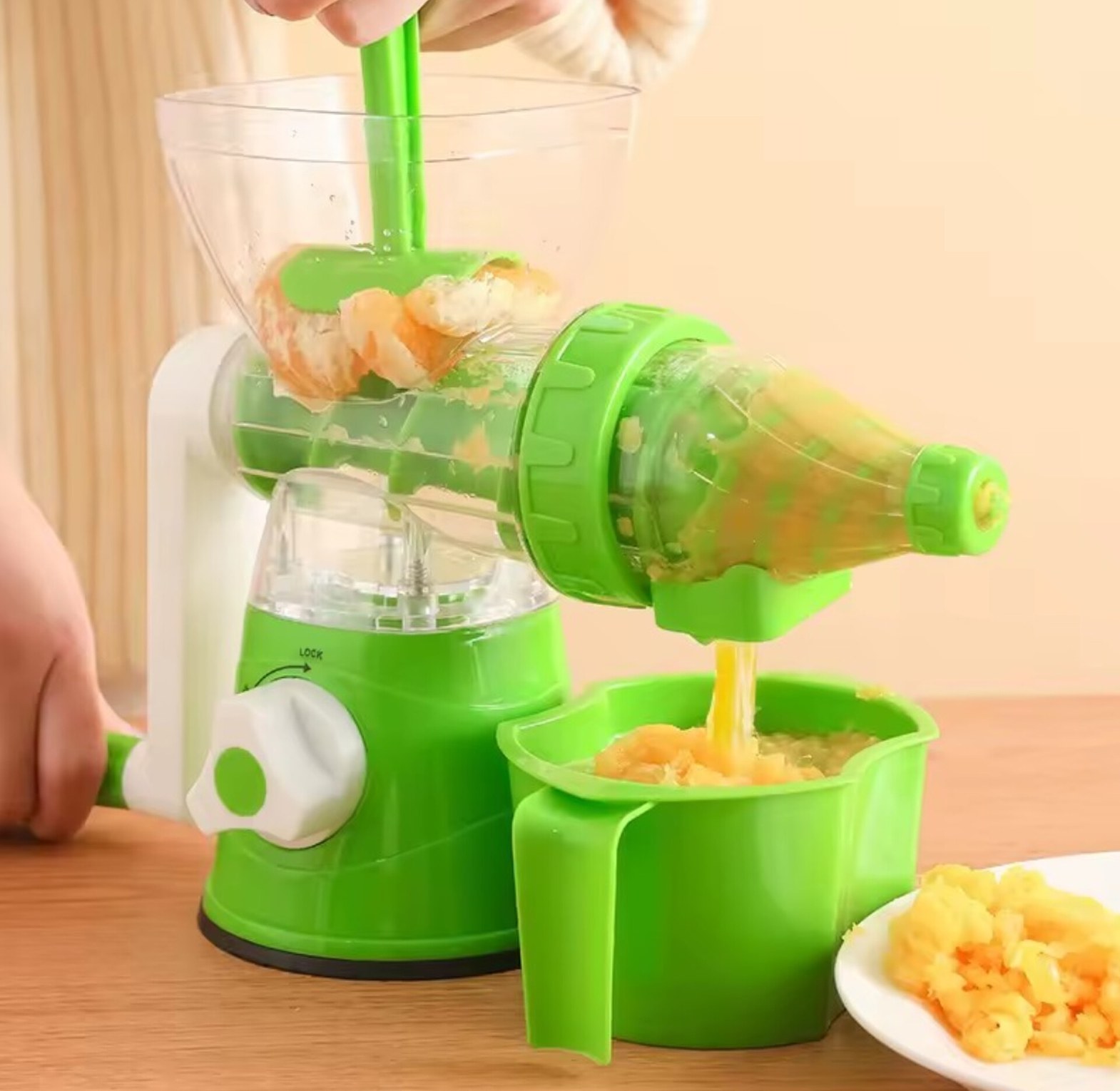 Manual Fruit Vegetable Juicer image