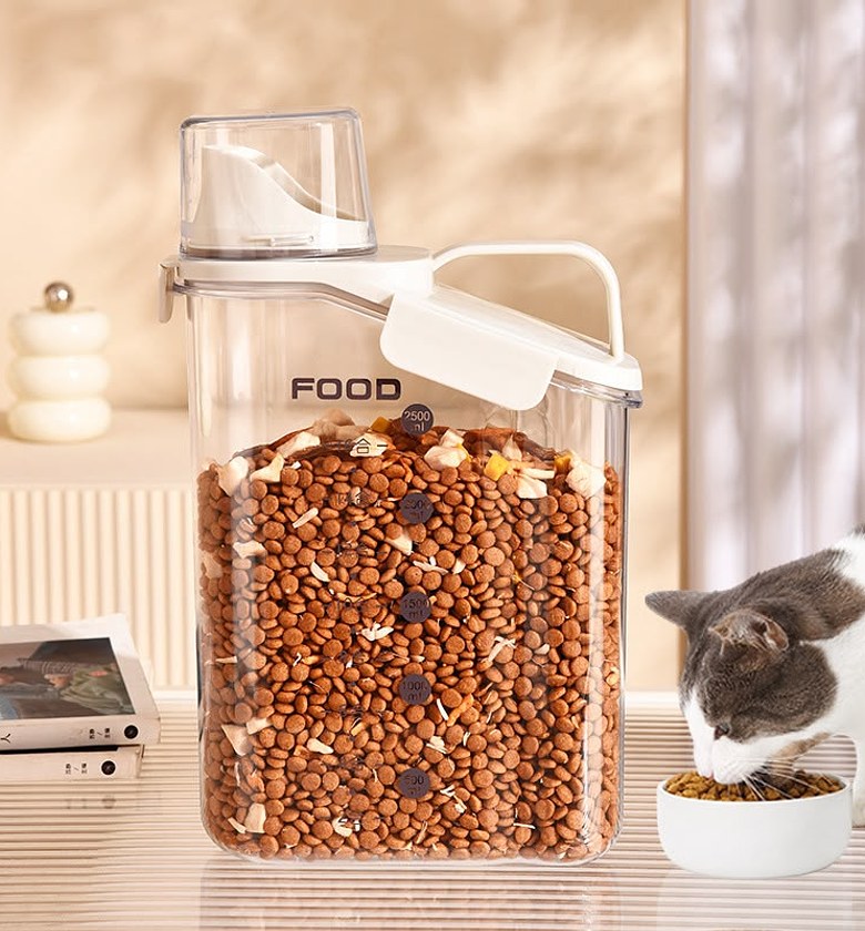 2000ML Transparent Airtight Food Storage Container image