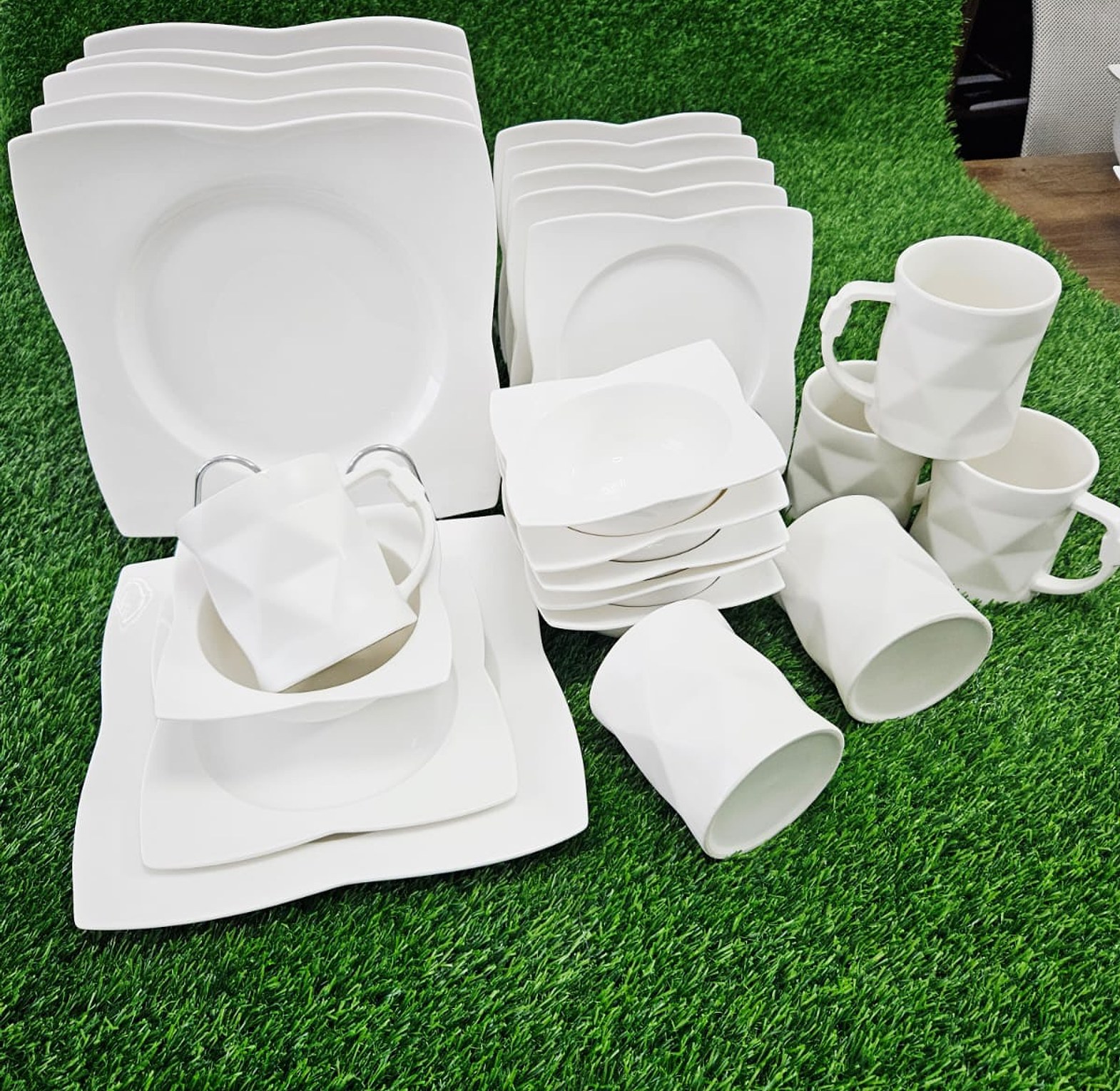 24pcs Dinner set  image