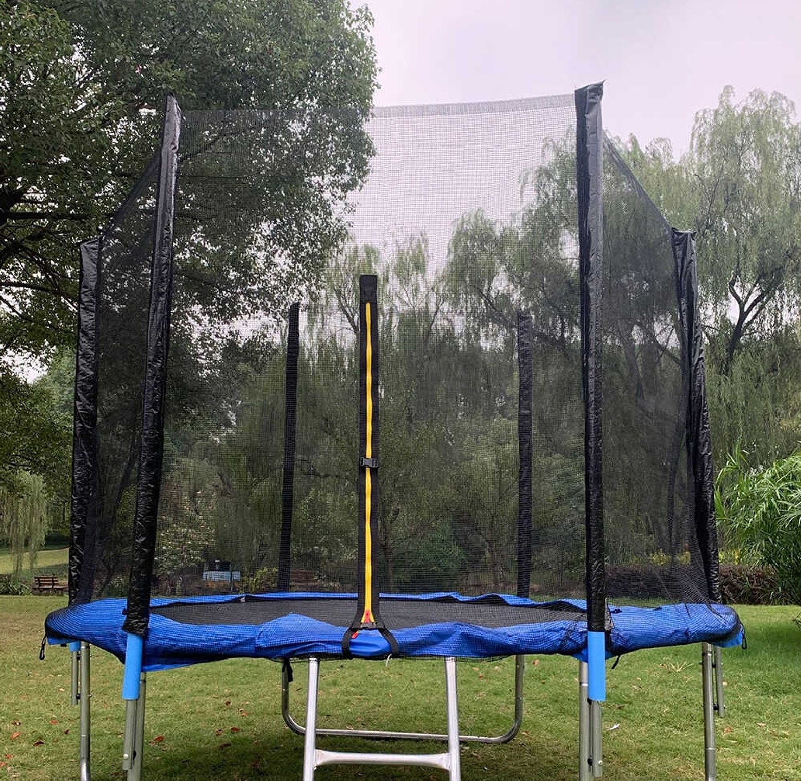 8FT  TRAMPOLINE. 8Ft Trampoline Enclosure Durable Safe Nylon Trampoline Protection Net For Outdoor Children Injury Prevention Fitness Equip image