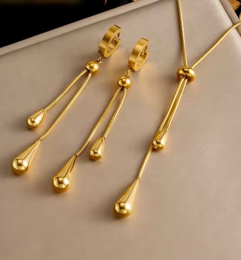 Golden Cascade Tassel Jewelry Set image