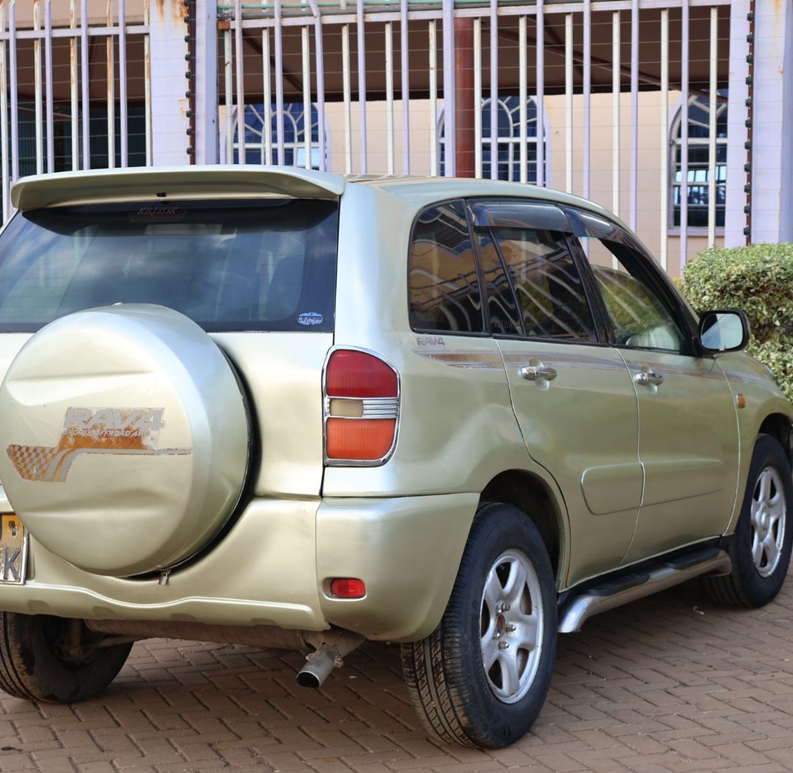 Toyota Rav4 KBJ, YOM 2002 Model,  Automatic image