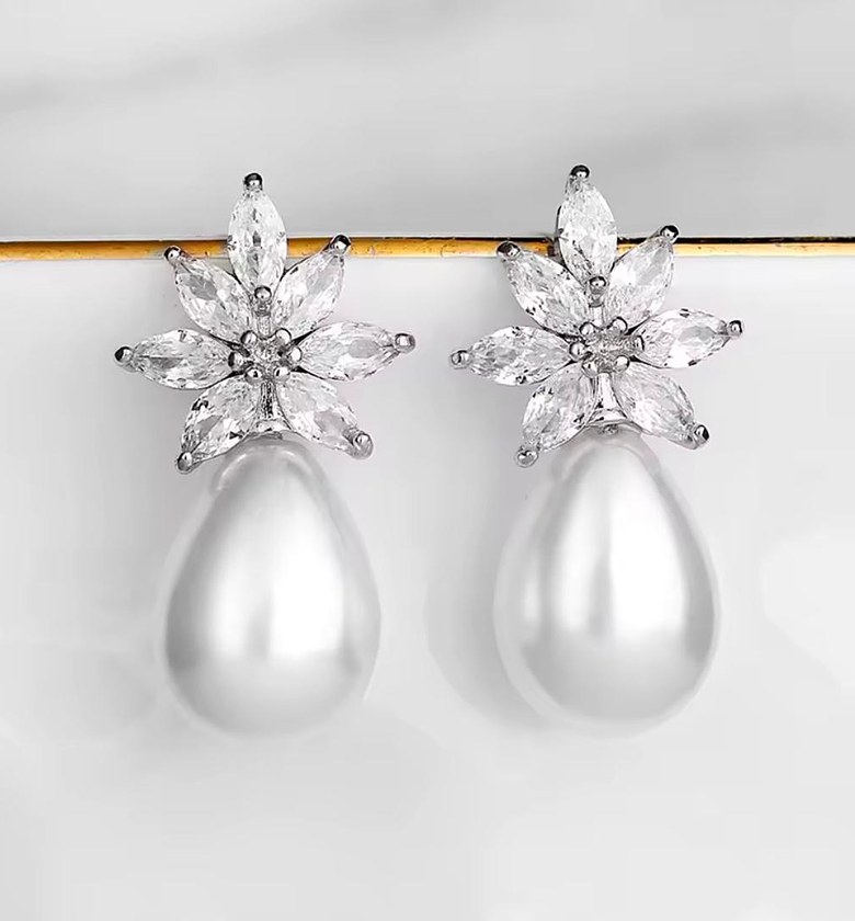 Radiant Star & Teardrop Pearl Earrings image