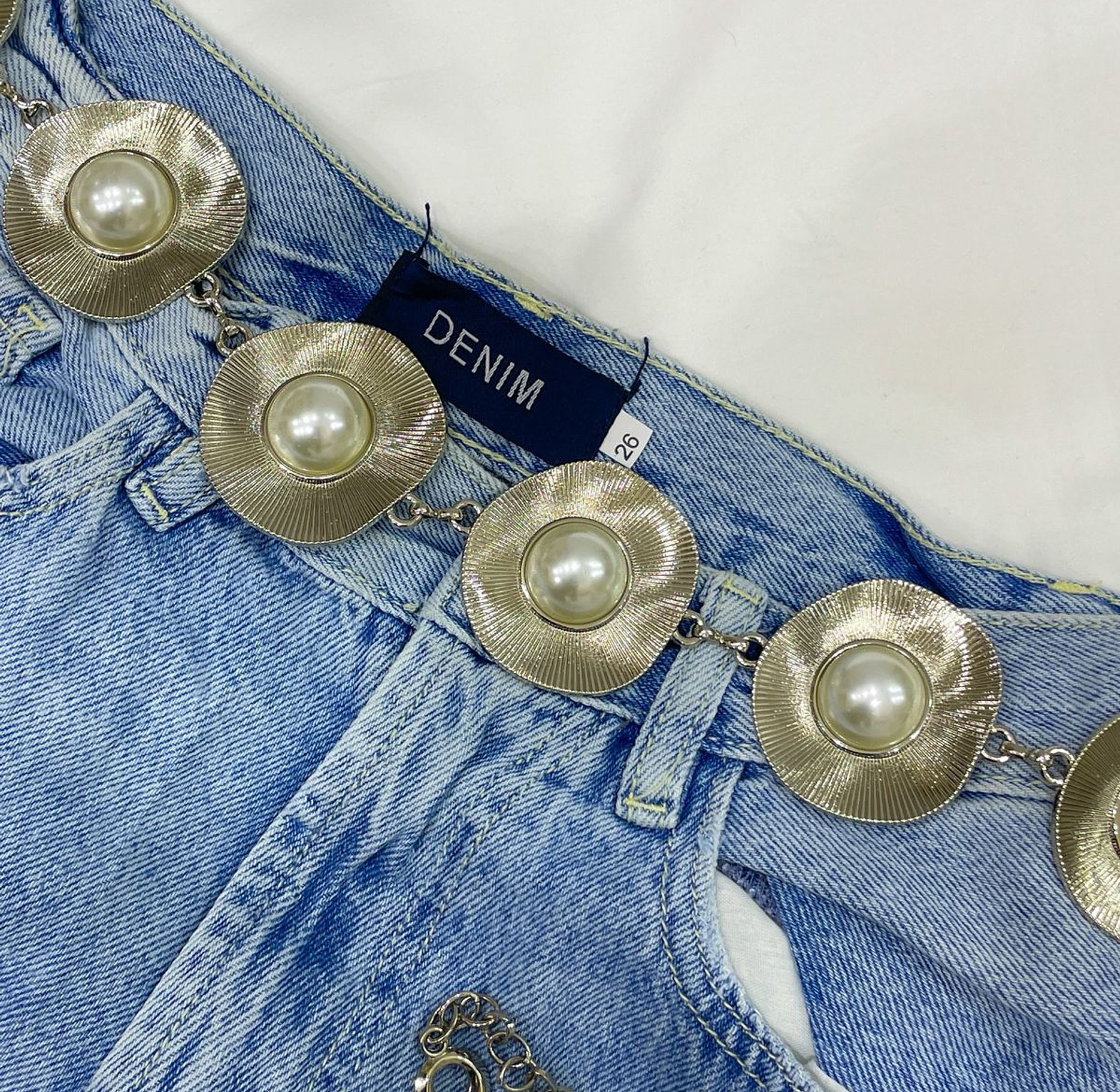 Sunburst Pearl Medallion Chain Belt image