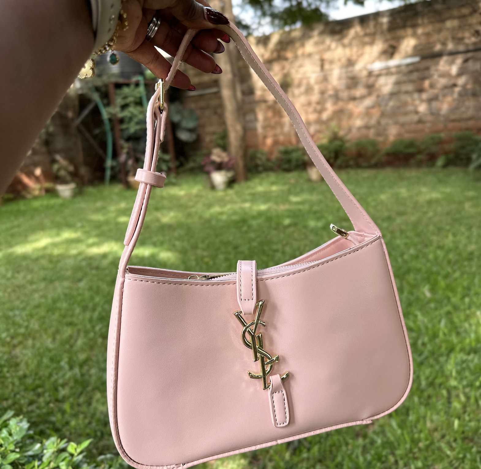 Luxe shoulder bag image