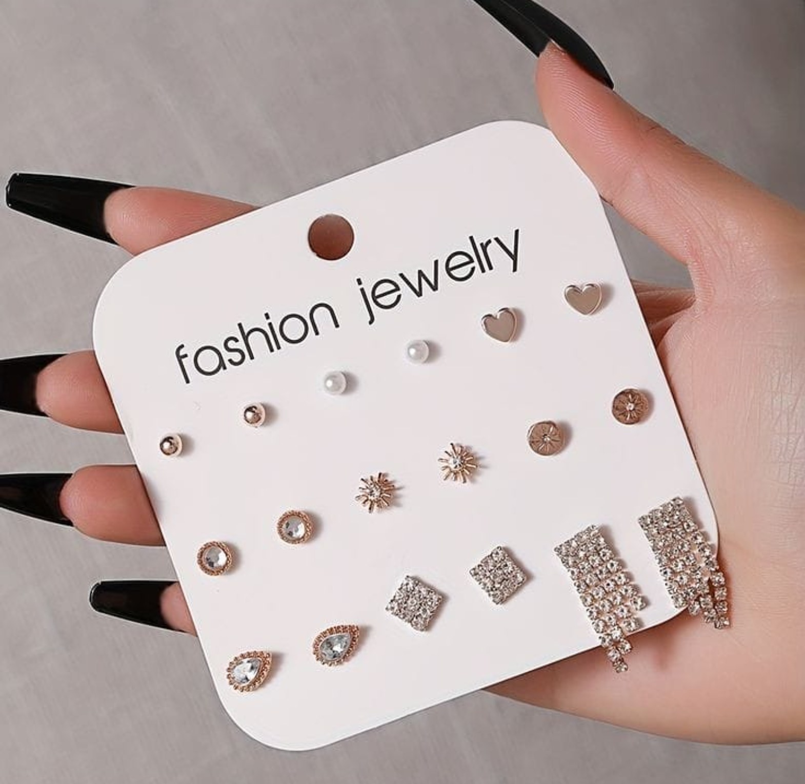 Rose gold earrings set image