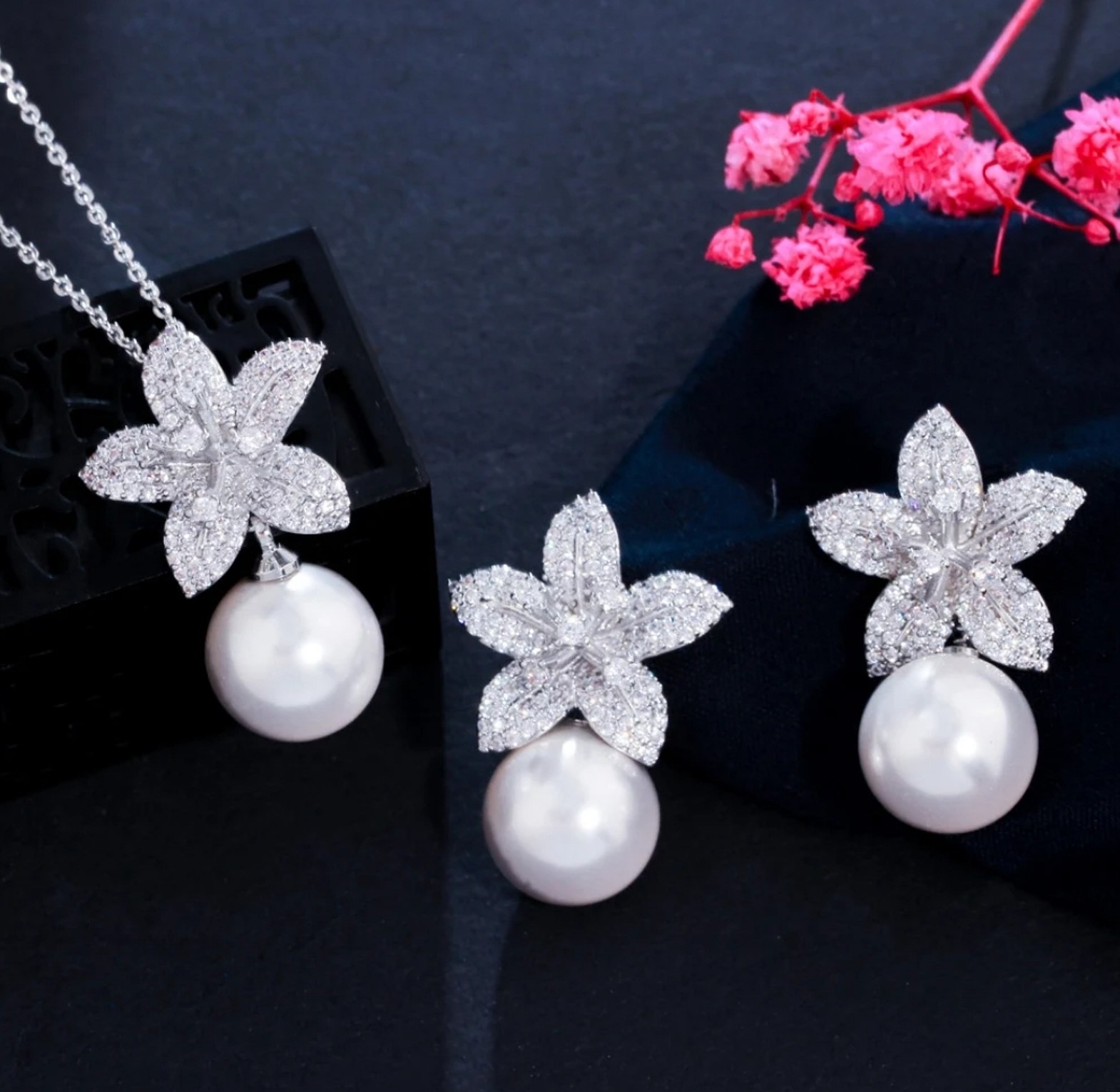 Pearl Blossom Luxury Jewelry Set image