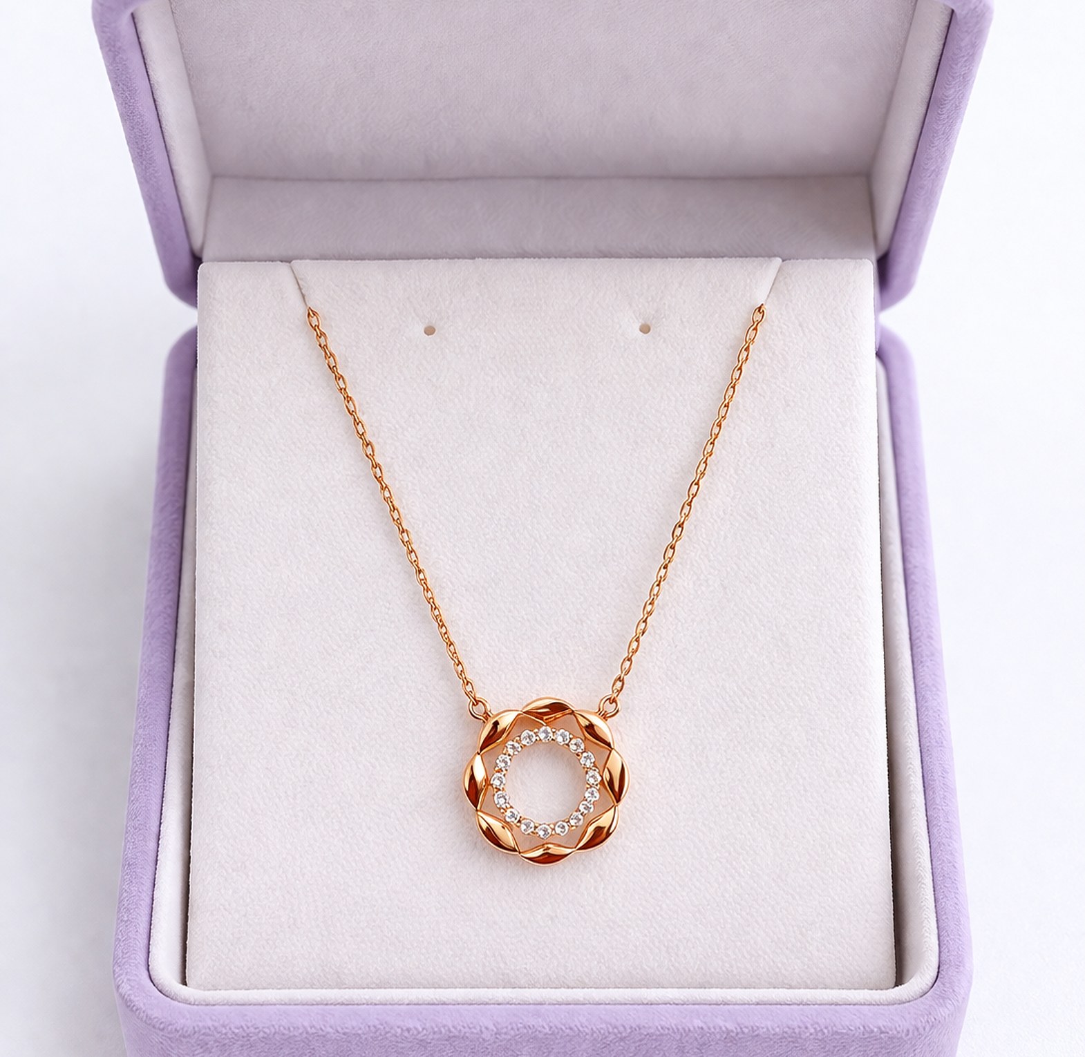 Samantha Round Necklace image