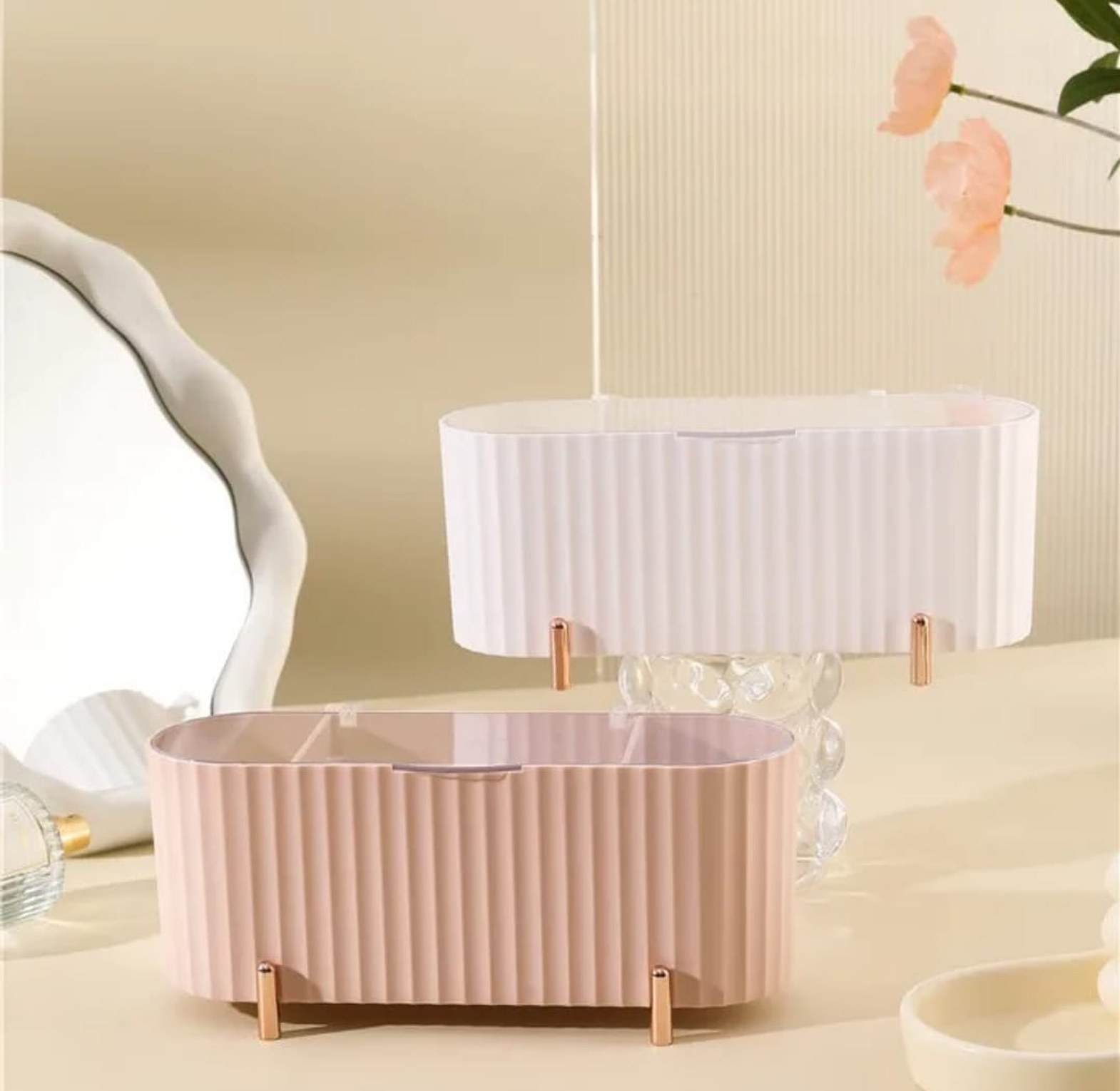 Dust-Proof Cosmetics Storage Box image