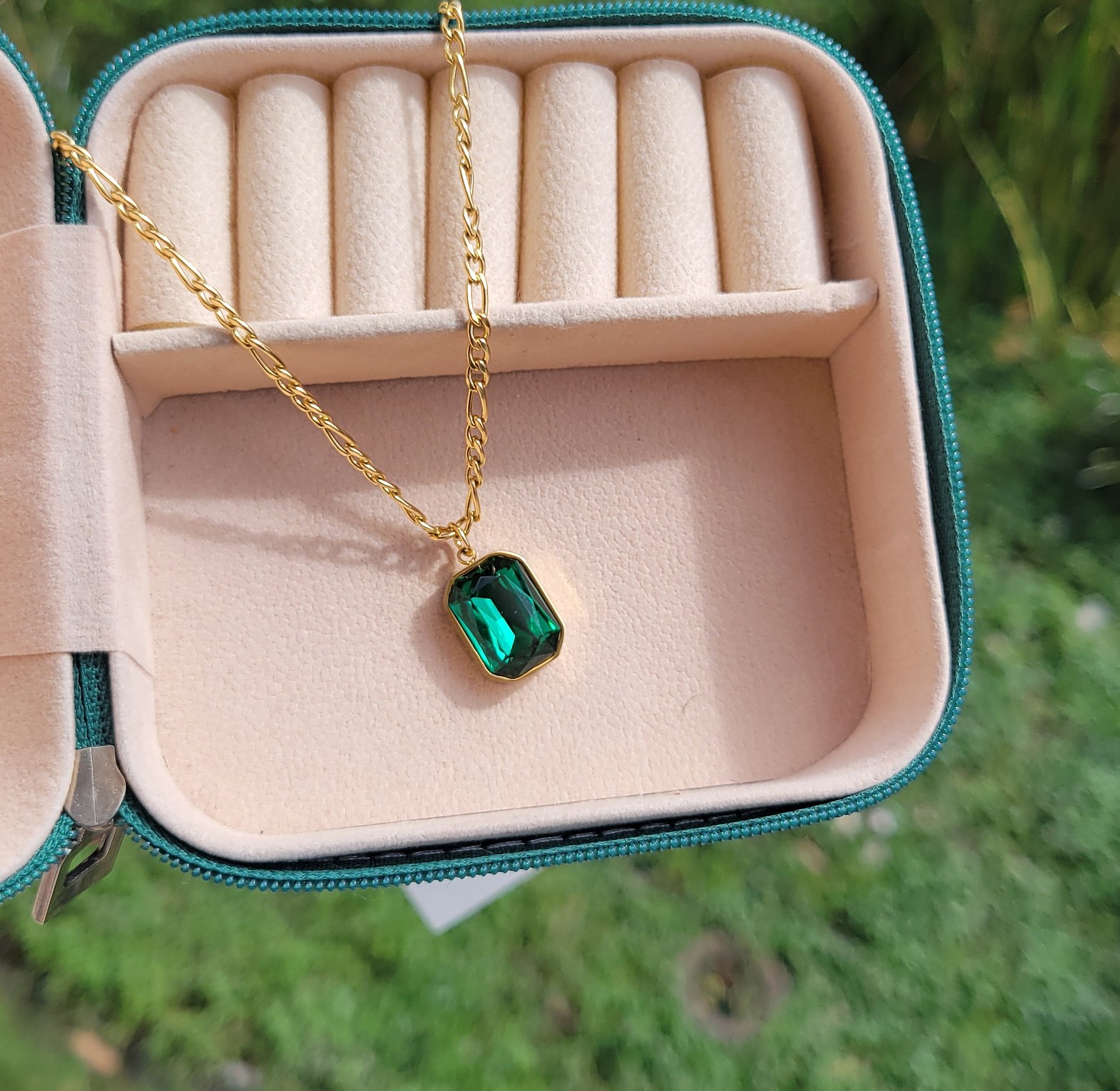 Merab necklace  image