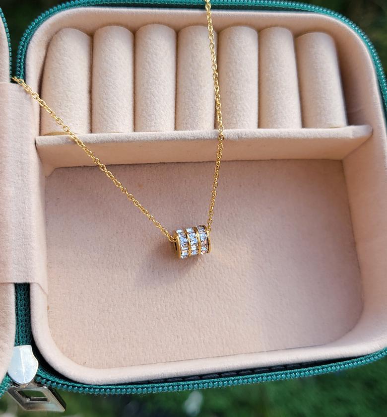 Eva necklace  image