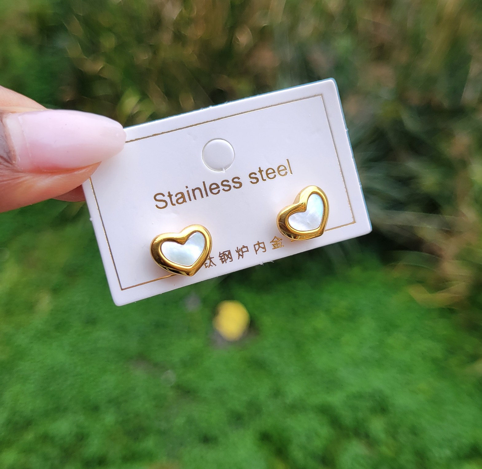 White loveheart  image