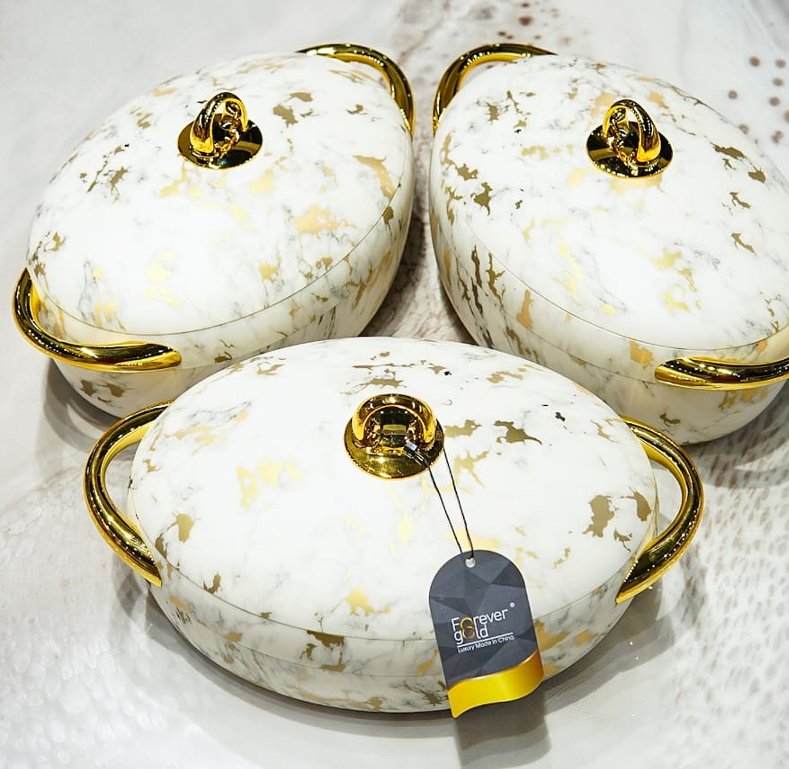 Oval Luxurious Forever Gold Marble Insulated Hotpots – 3-Piece Set image