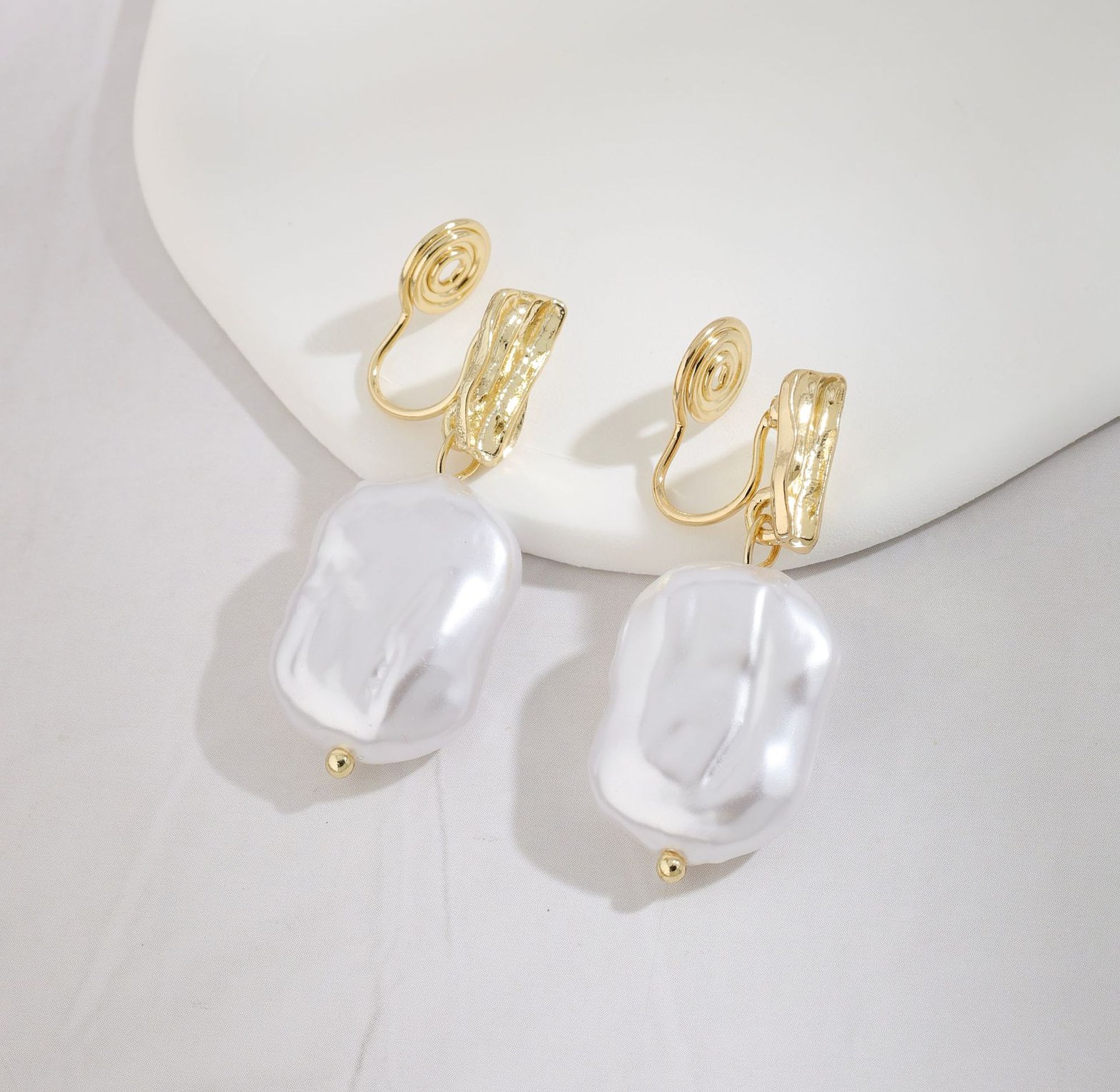  Clip-On Earrings 002 image