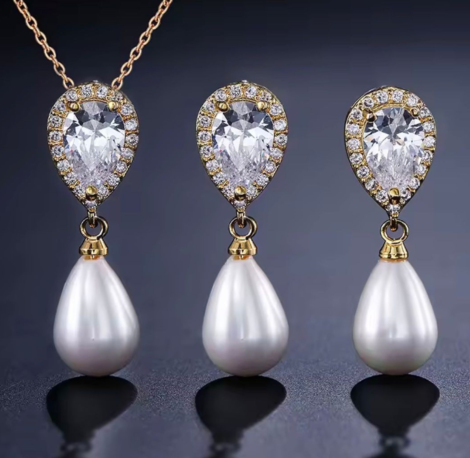 Heirloom Aurora Drop Set image