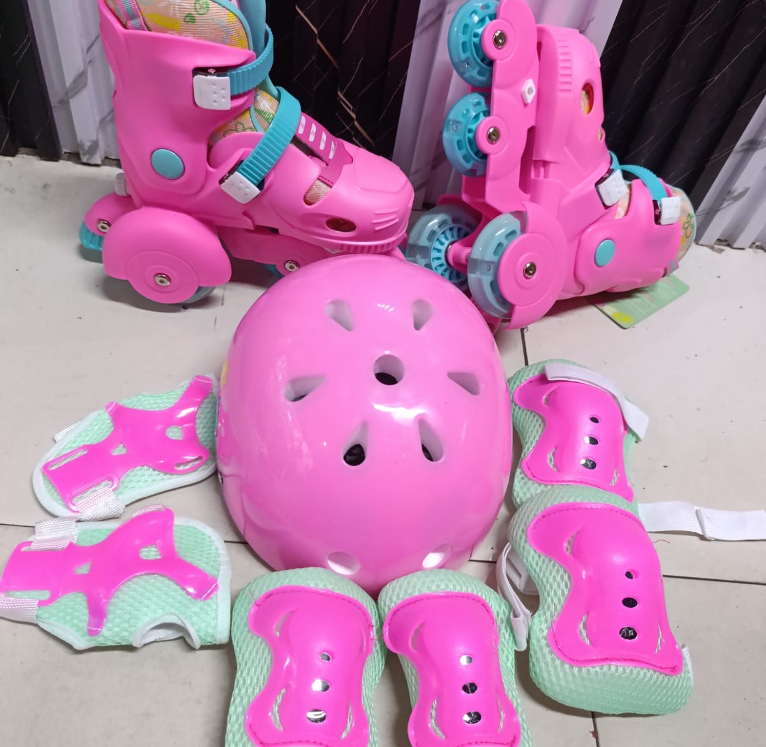 Kids trainer skates shoes Adjustable Full set glowing wheels  Pu skates  From Size 26 to 33  image