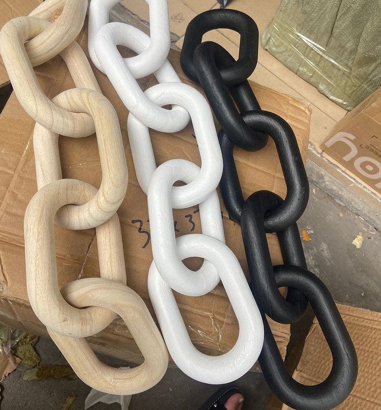 Decorative Chain Sculpture image