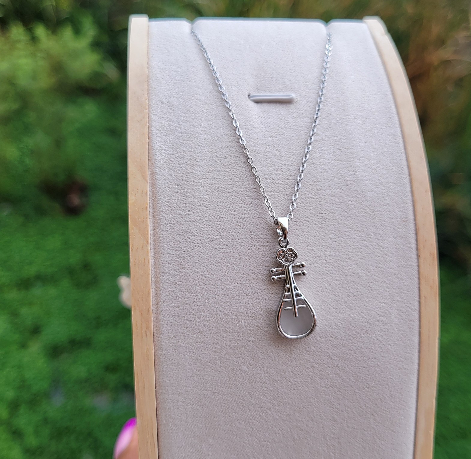 Silver necklace  image