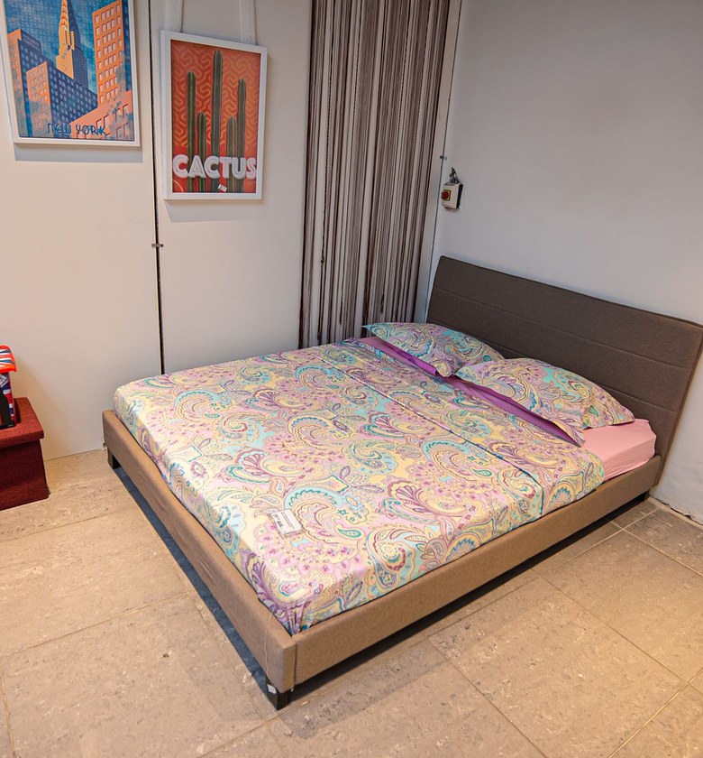 BED 160X200 CM CLR TAUPE  image