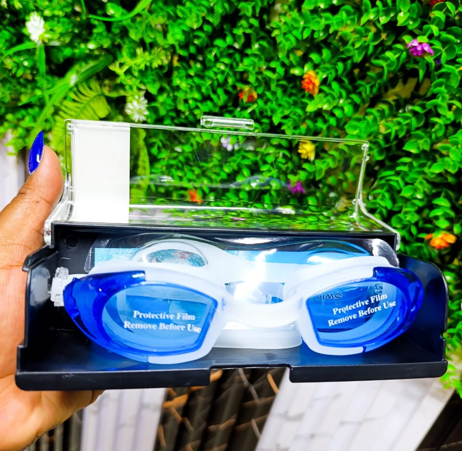 Kids Swimming Goggles. Teenagers anti-fog swimming goggles image