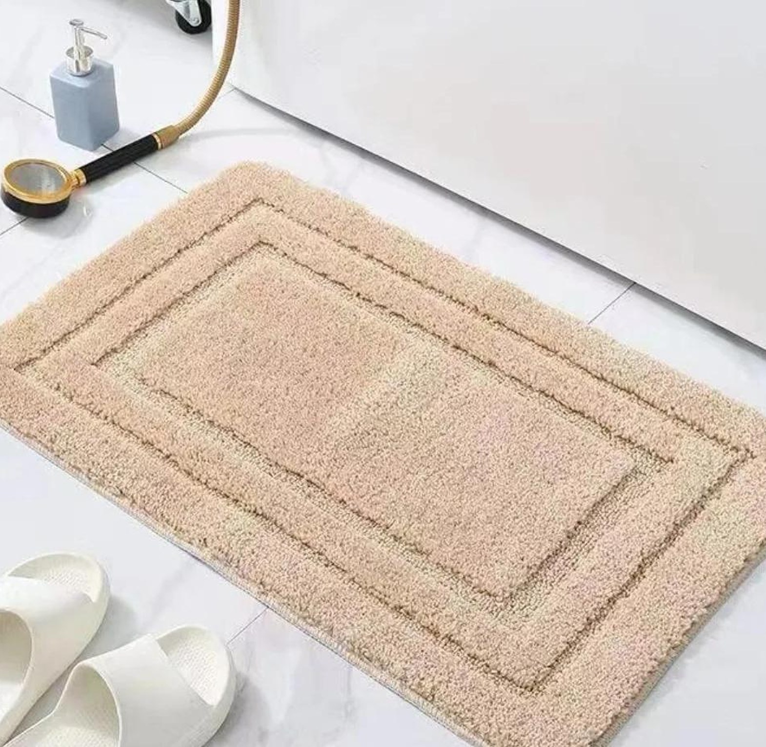 Absorbent bathroom/ doormat image