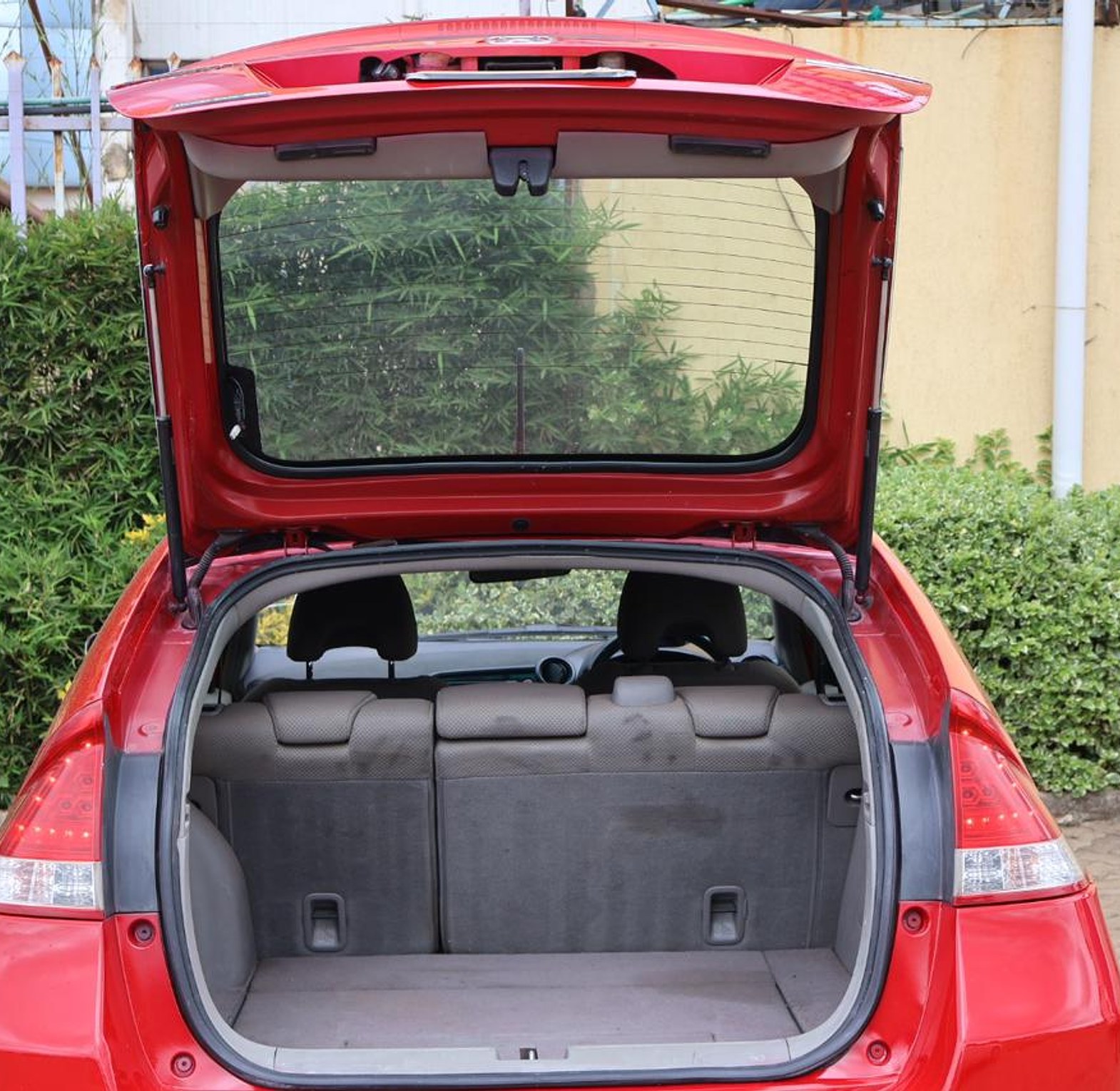 Clean Honda Insight KCN,YOM 2010 Model, Automatic, Rating 1300cc image