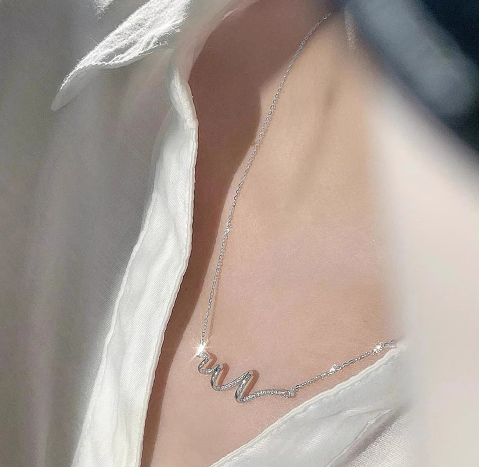 Heartbeat Wave Necklace  image