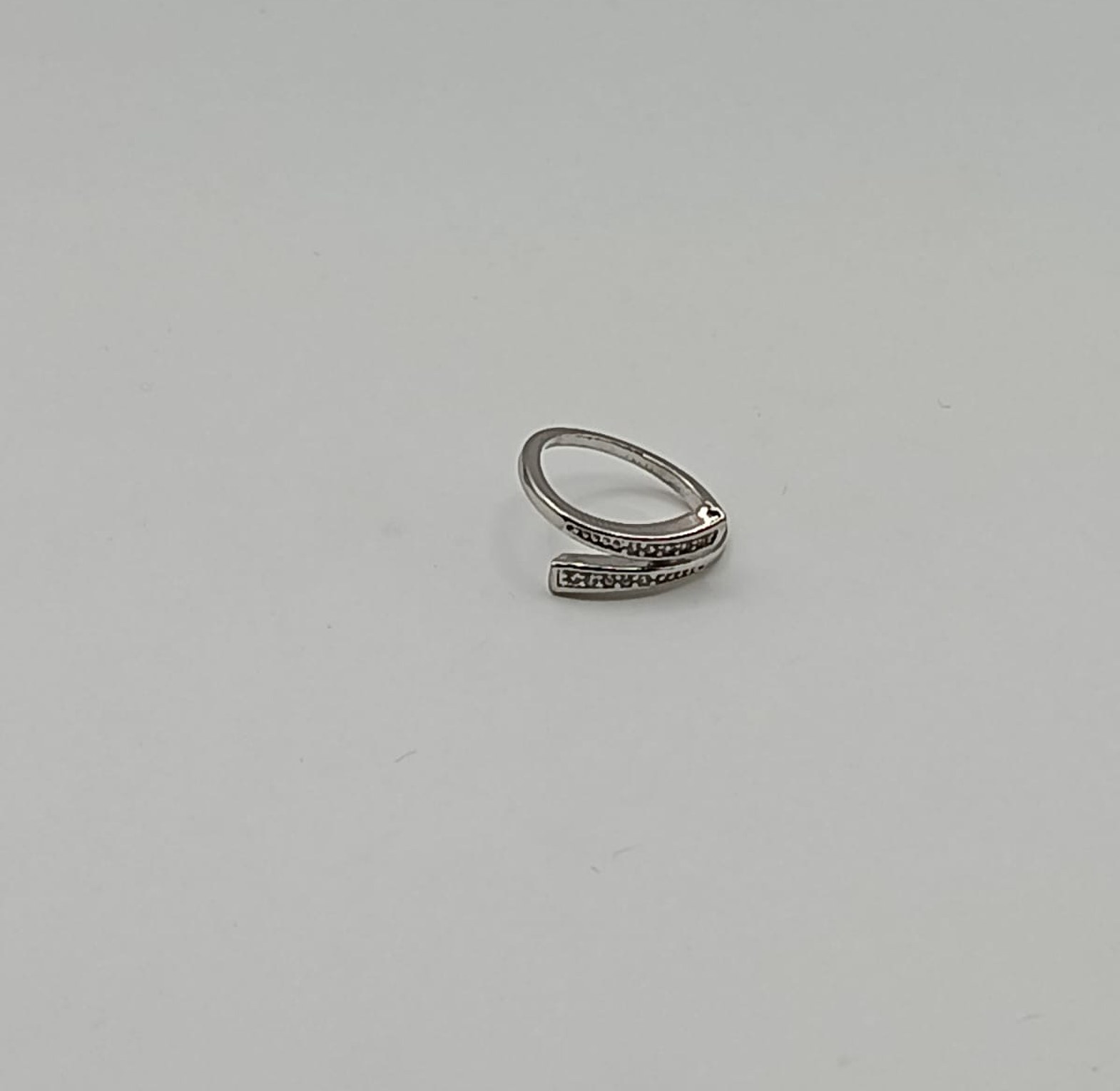 Toe rings 001 image
