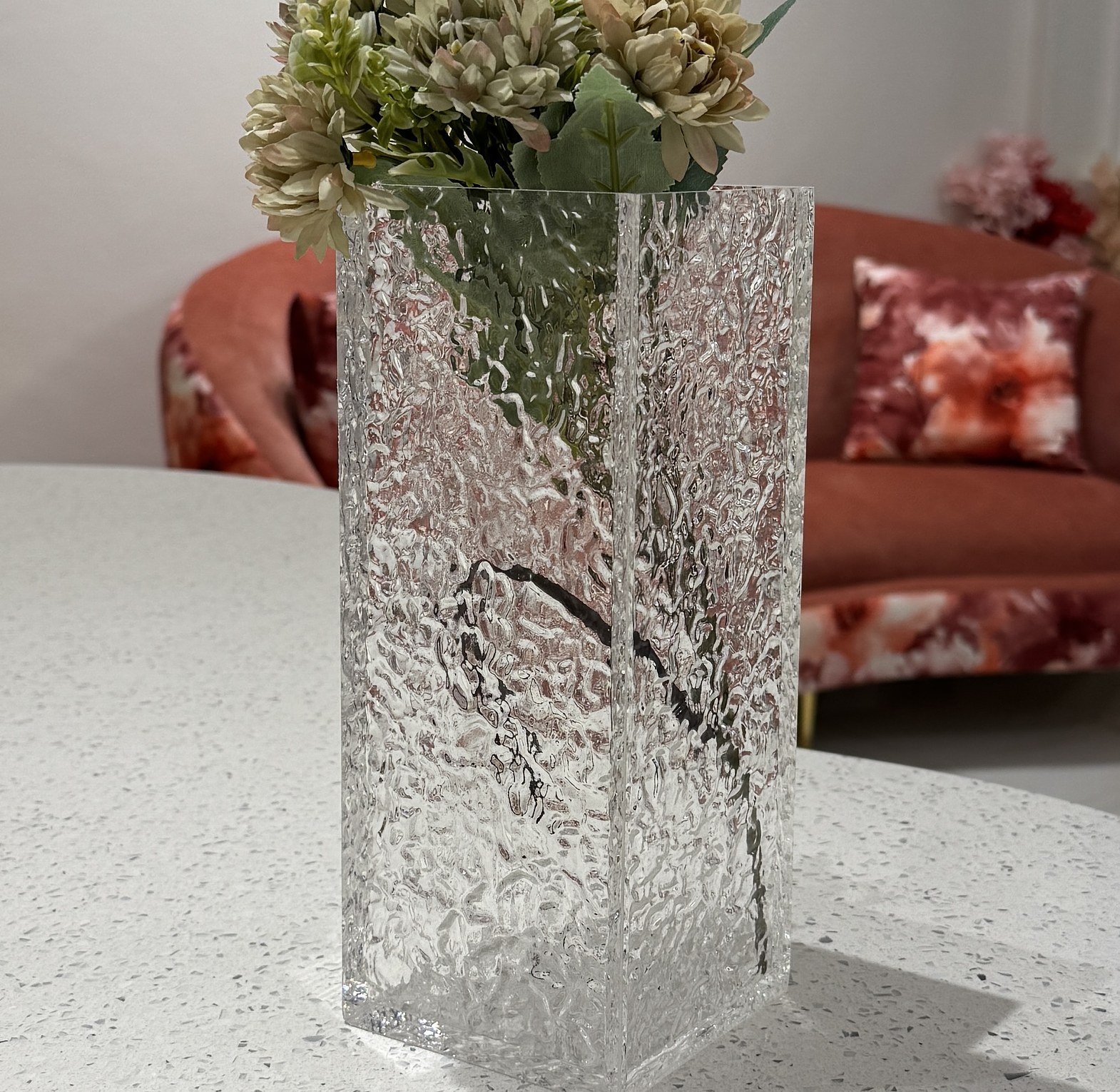 Clear acrylic flower vase image
