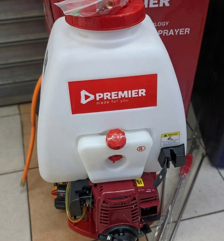 Knapsack motorized sprayer 2 stroke  image