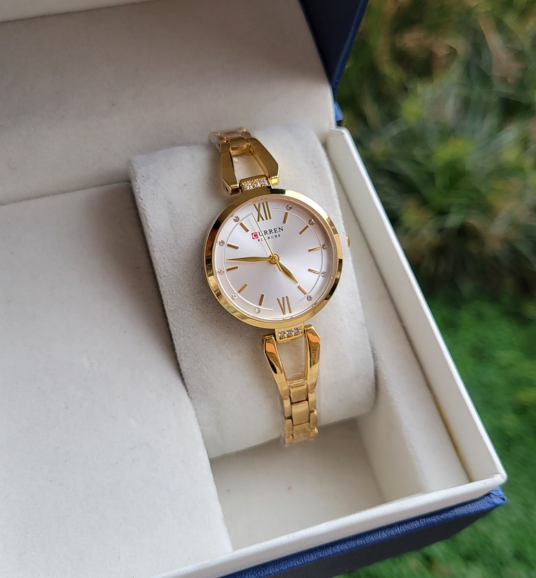 Curren watch image