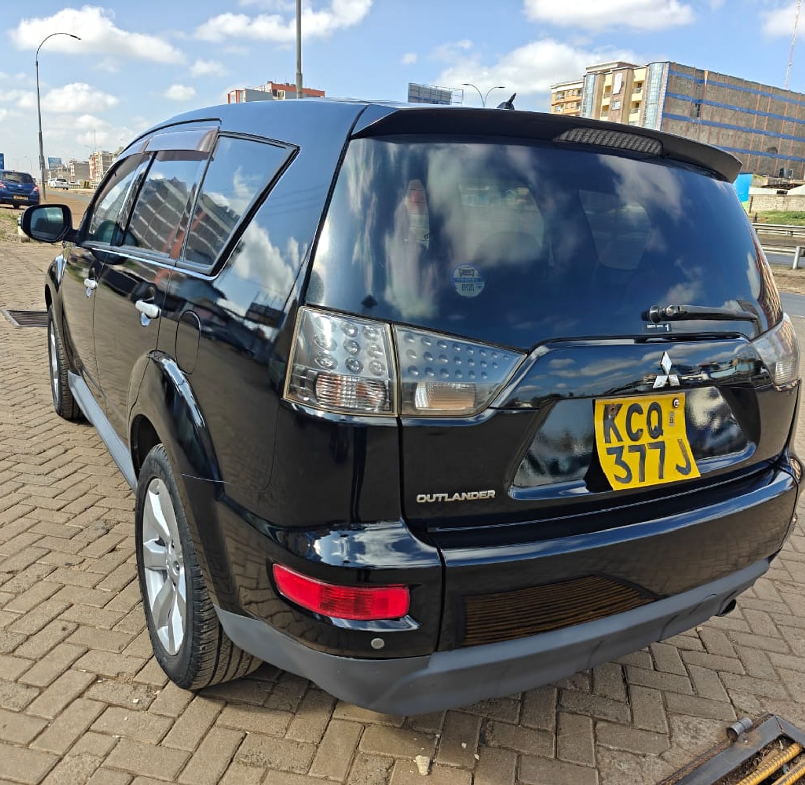 Mitsubishi Outlander KCQ, YOM 2011 Model, Automatic, Rating 2400cc 4wd, Optional With Alloys New Tyres and Fresh Paint image