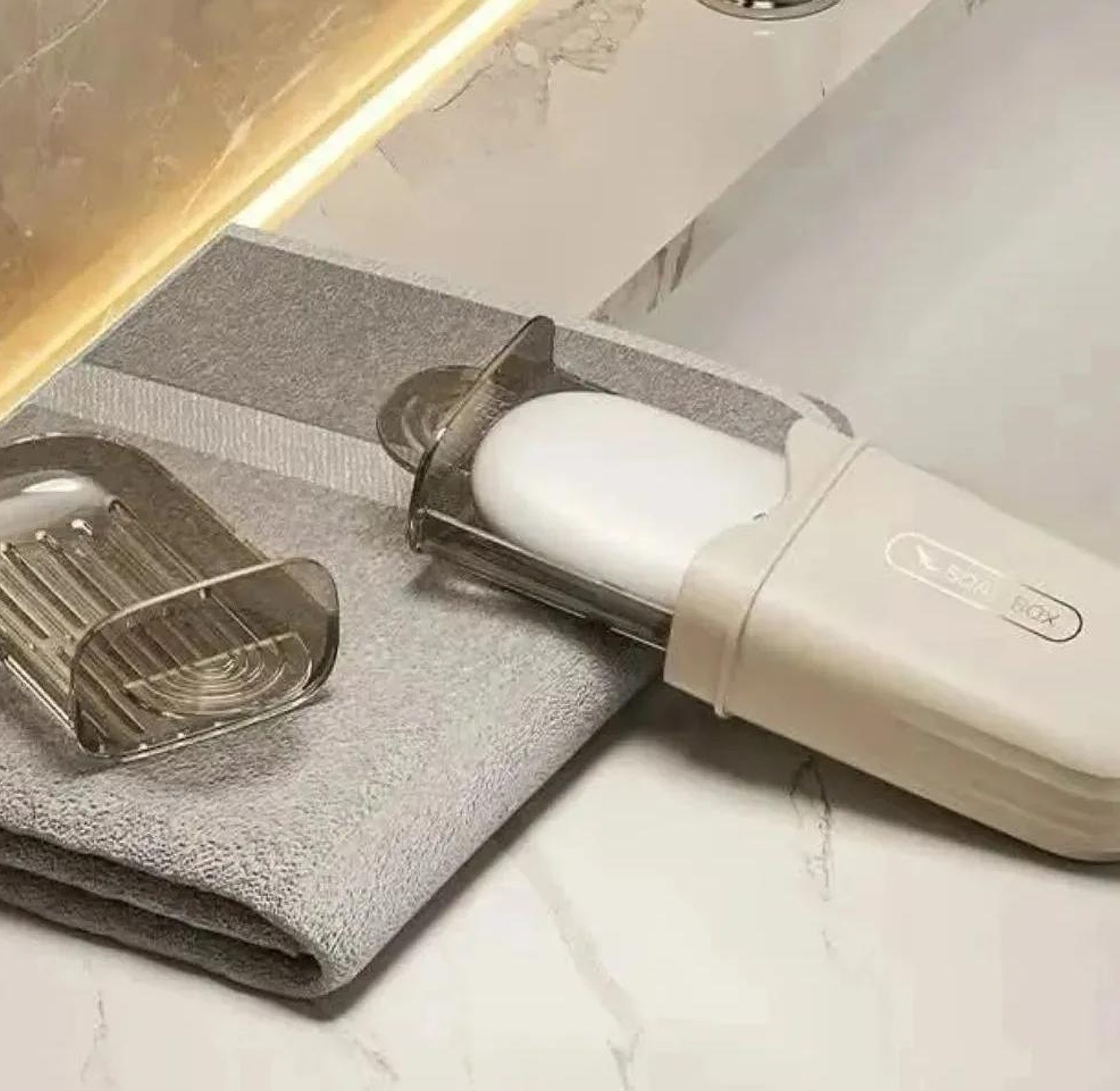 Portable travel soap dish holder image