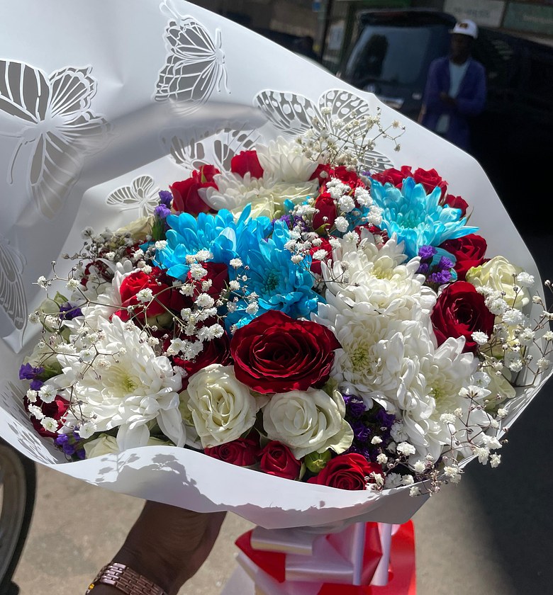 Flower bouquet image