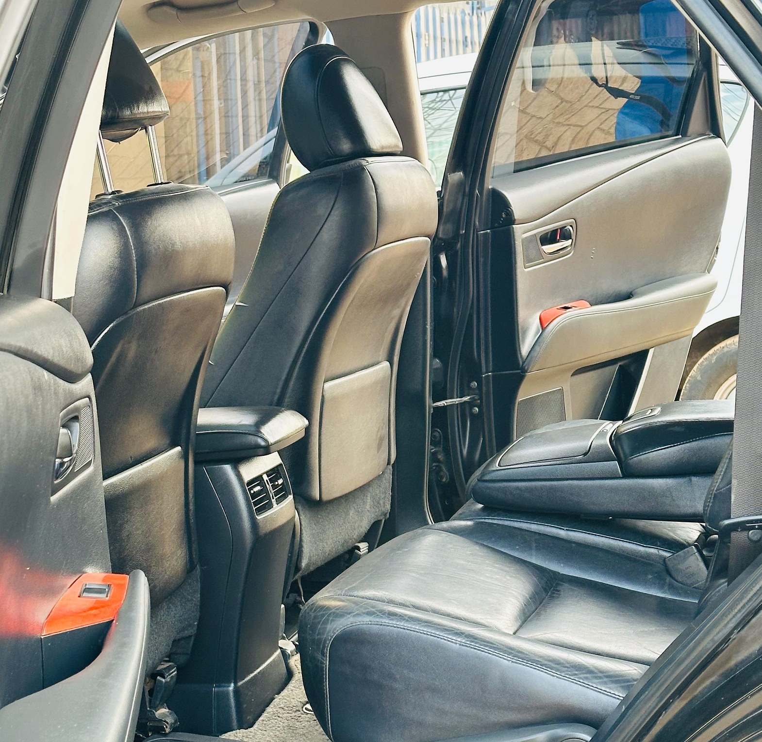 Toyota Lexus 450Ah KBY,YOM 2007 Model, Automatic Hybrid, with Sunroof, alloys, New Tyres, Leather Seats image