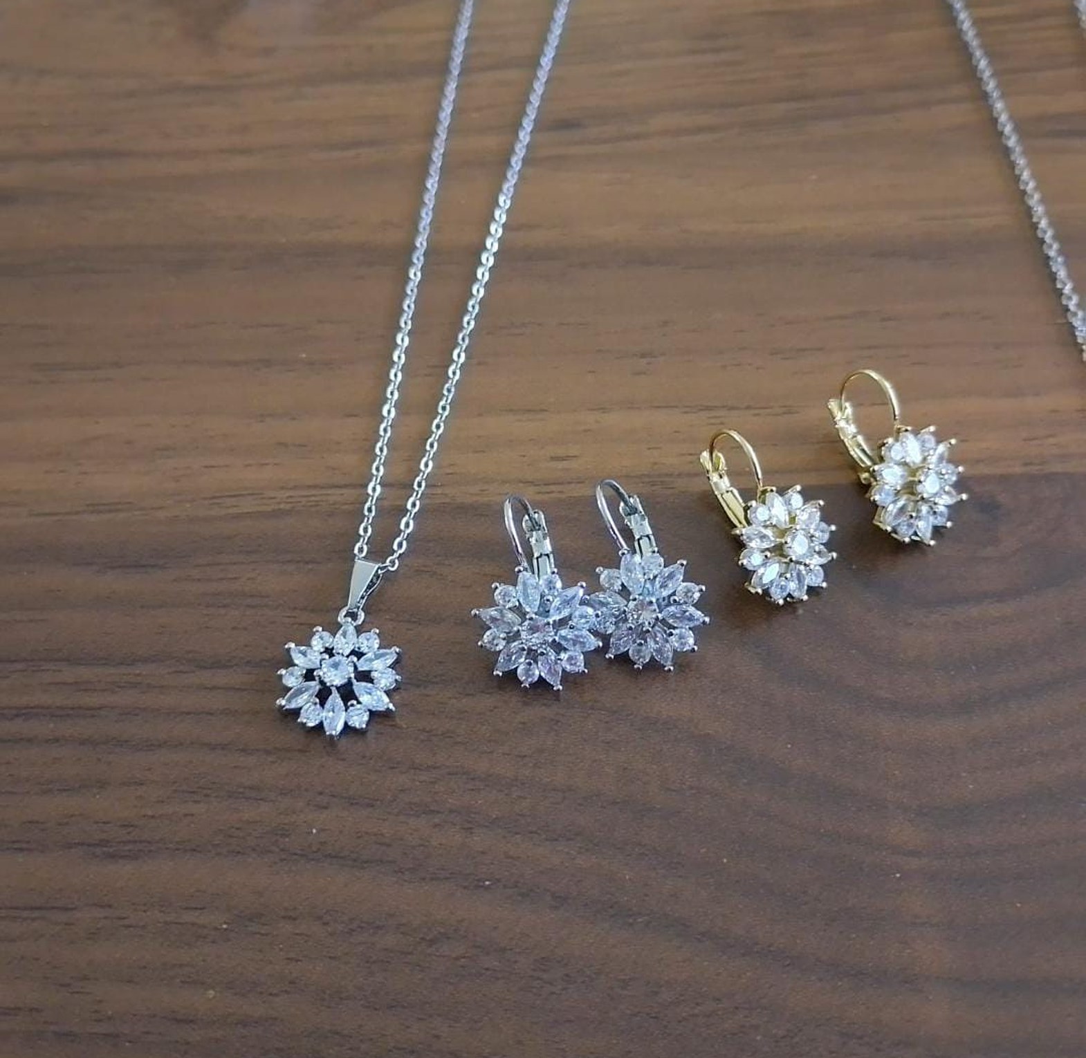 Cubic Zirconia FLOWER set image