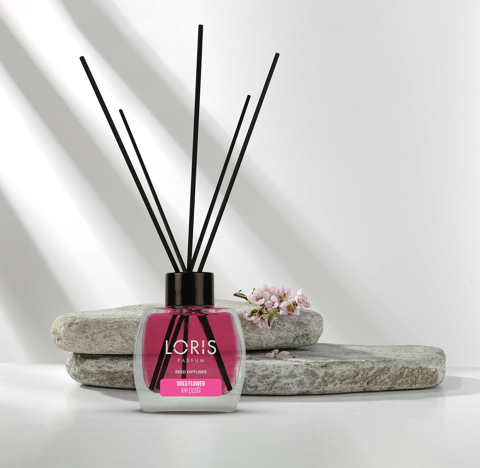 Loris Wildflower Reed Diffuser 120ml  image