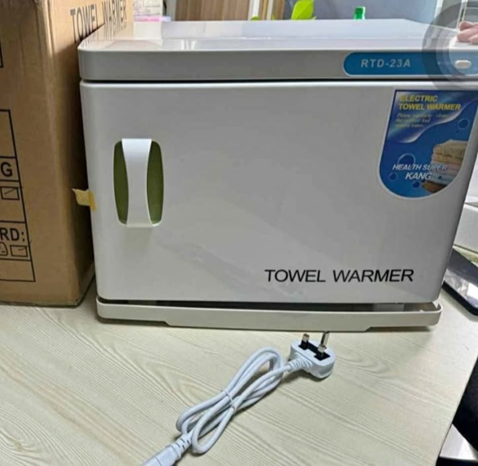 Towel warmer image