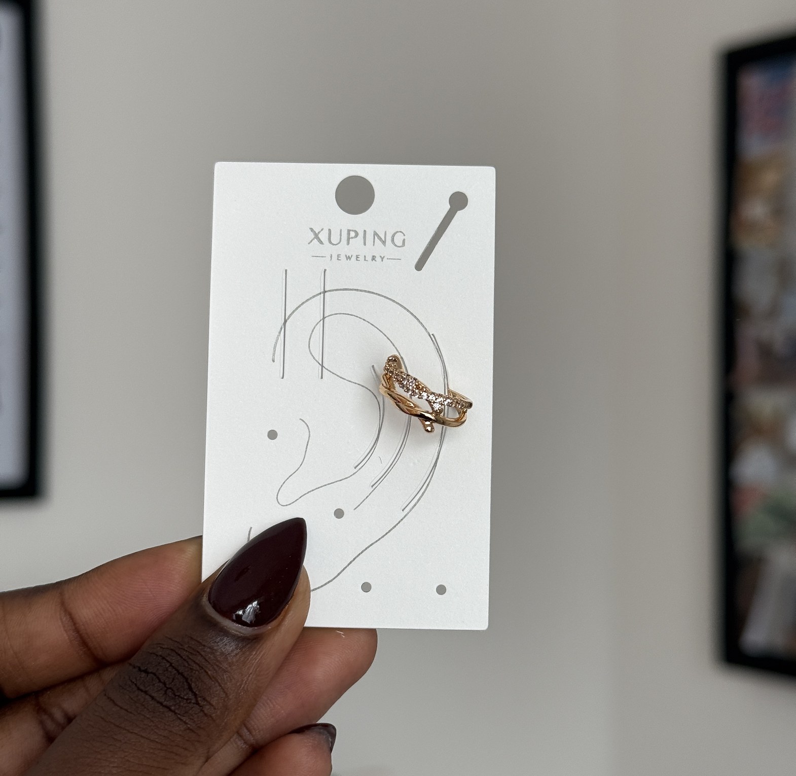 Golden Entwine Ear cuff image