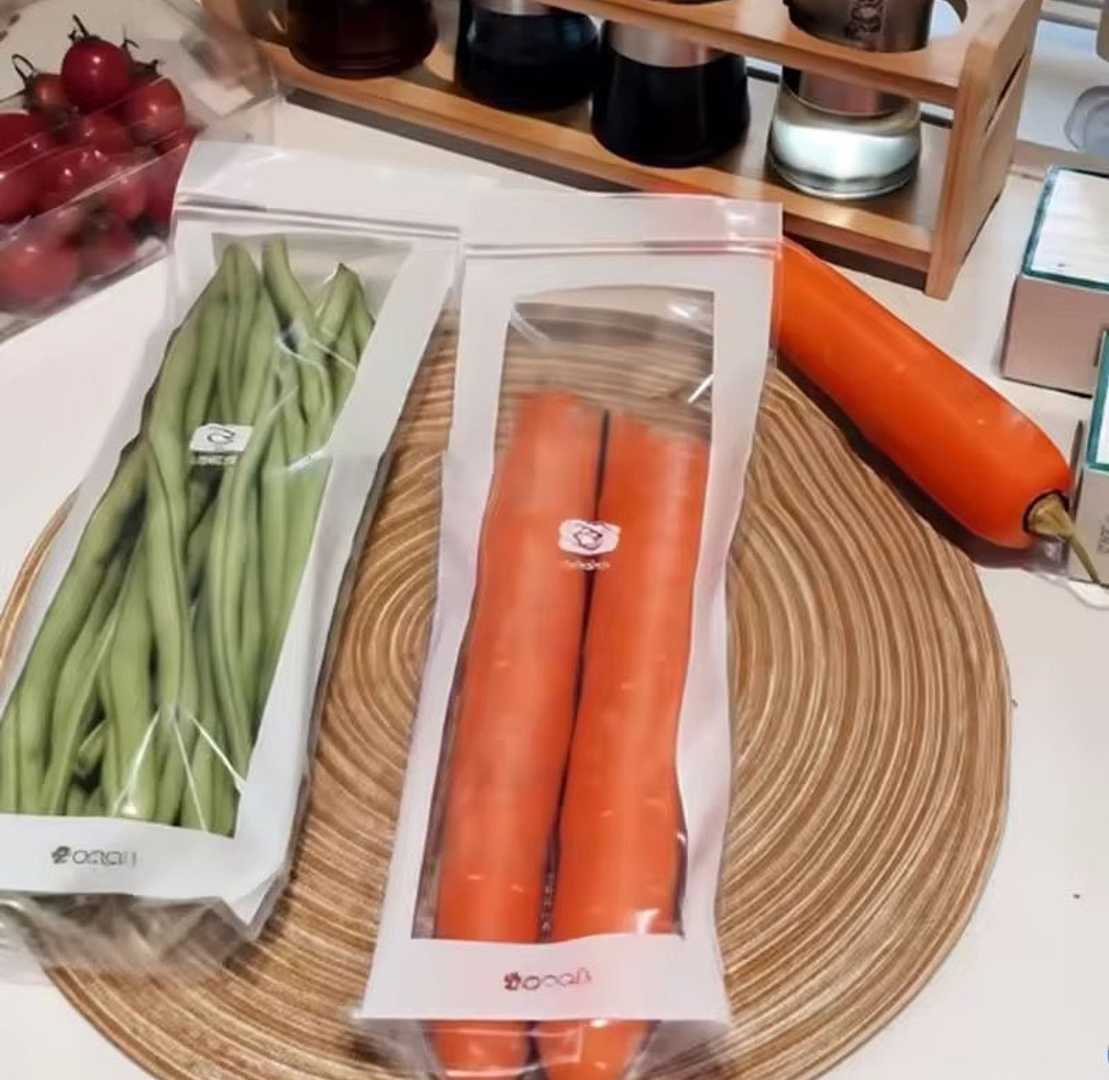 5-piece BPA-free food storage bag set image