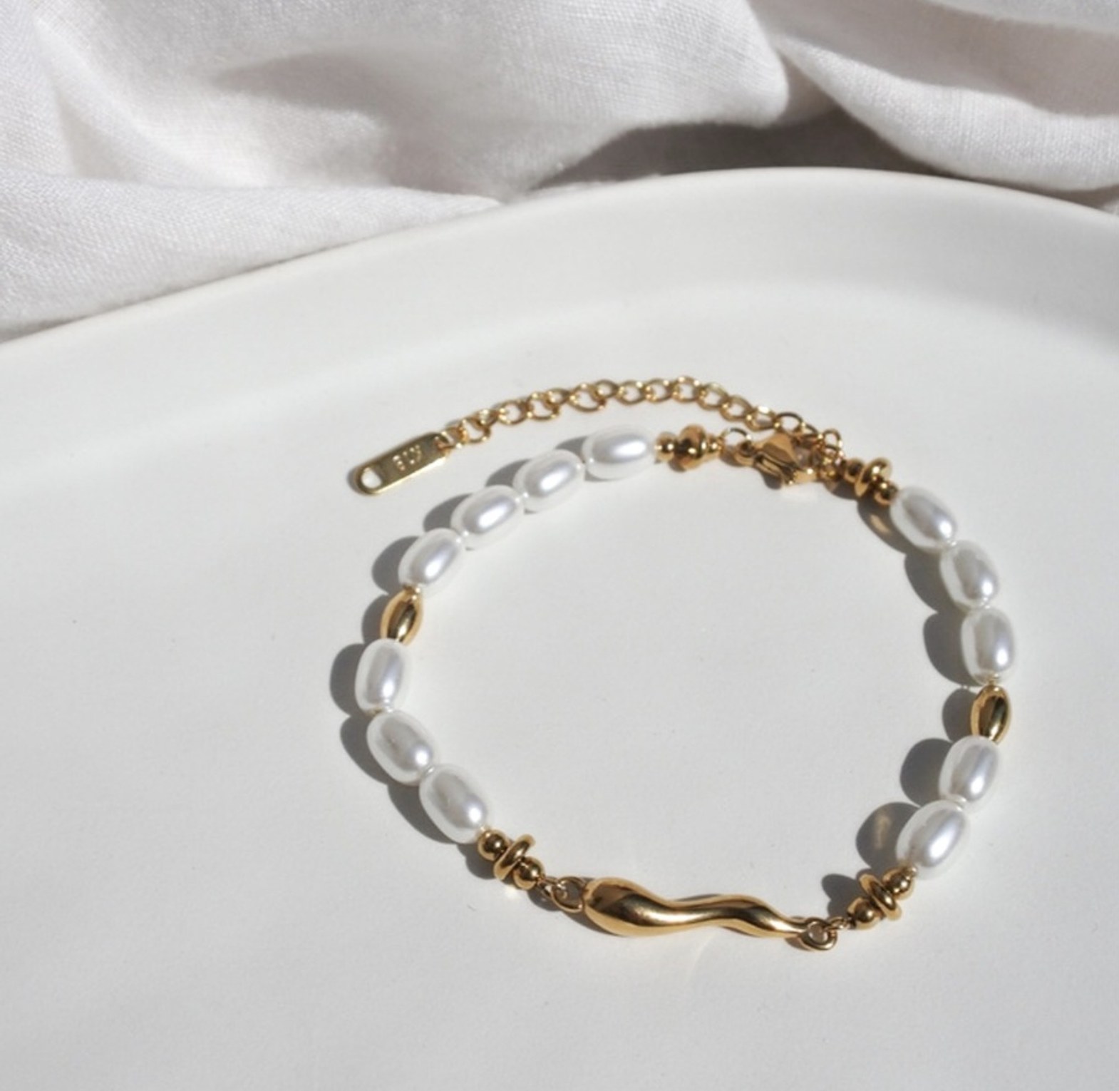 Pearl Bracelet  image