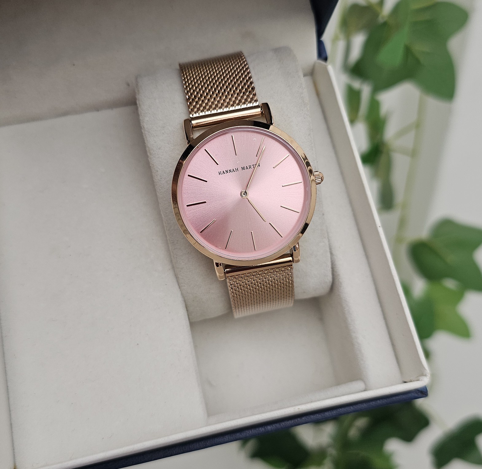 HANNA MARTIN rosegold  image