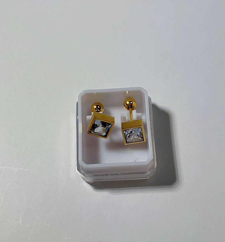 Square crystal studs image